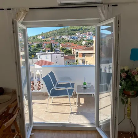 Remi, Penthouse With Balcony, Free Parking * Marina