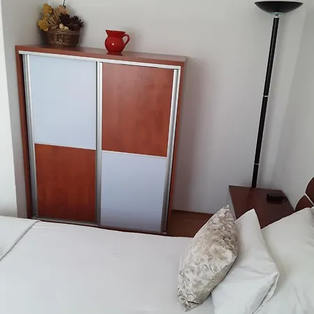 公寓 Remi, Penthouse With Balcony, Free Parking *