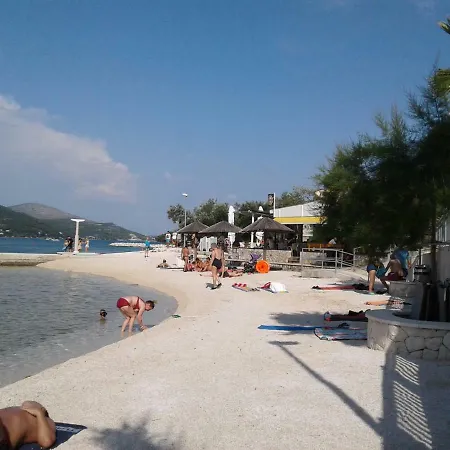 Apartment Remi, Penthouse With Balcony, Free Parking Marina