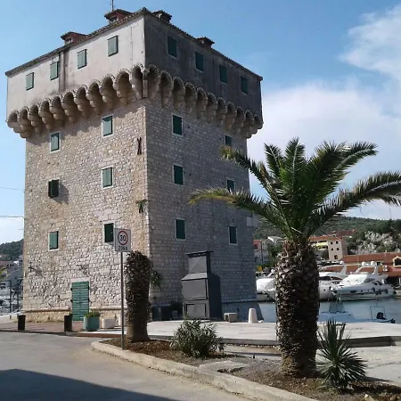Remi, Penthouse With Balcony, Free Parking * Marina