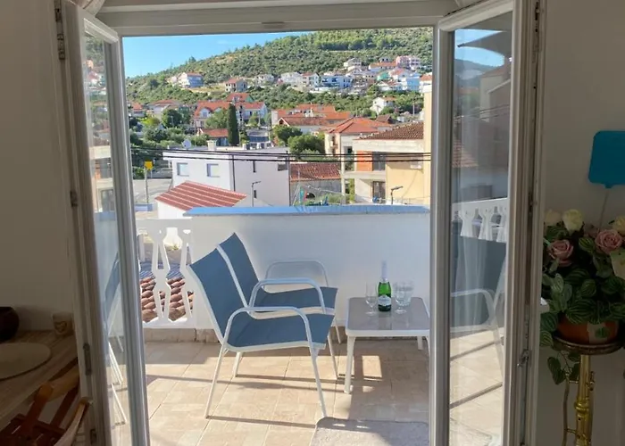 Remi, Penthouse With Balcony, Free Parking * Marina
